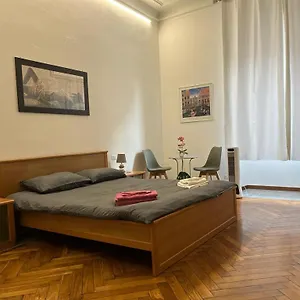  Apartamento Bilocale Zona Citta' Studi